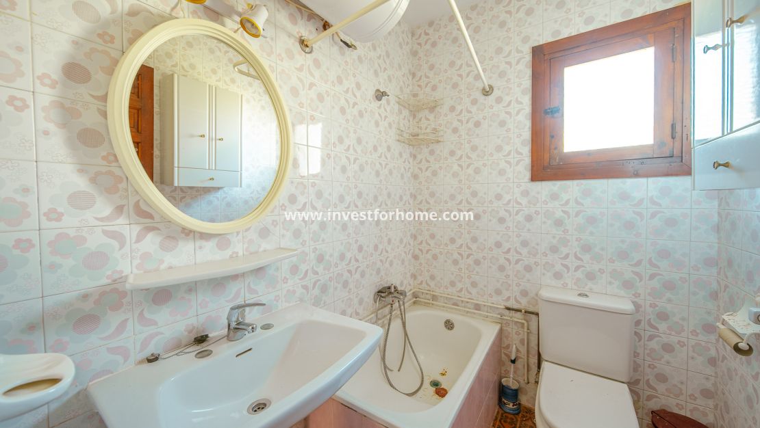 Sale - Villa - Orihuela Costa - Playa Flamenca