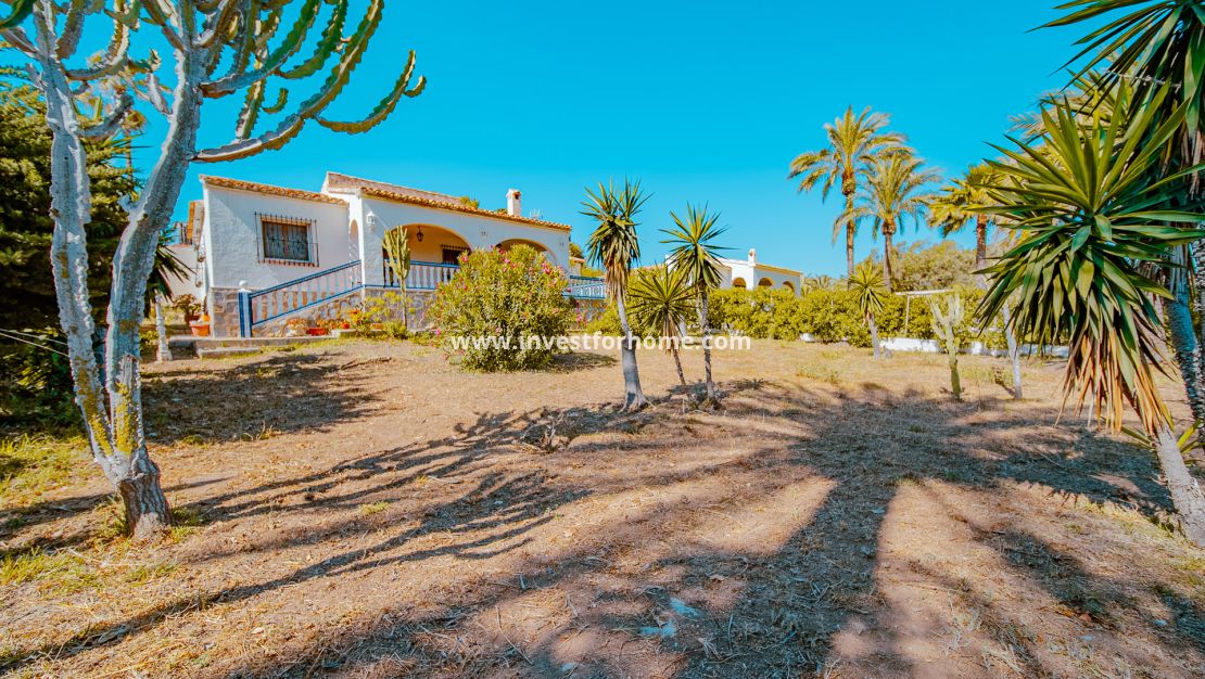 Sale - Villa - Orihuela Costa - Playa Flamenca