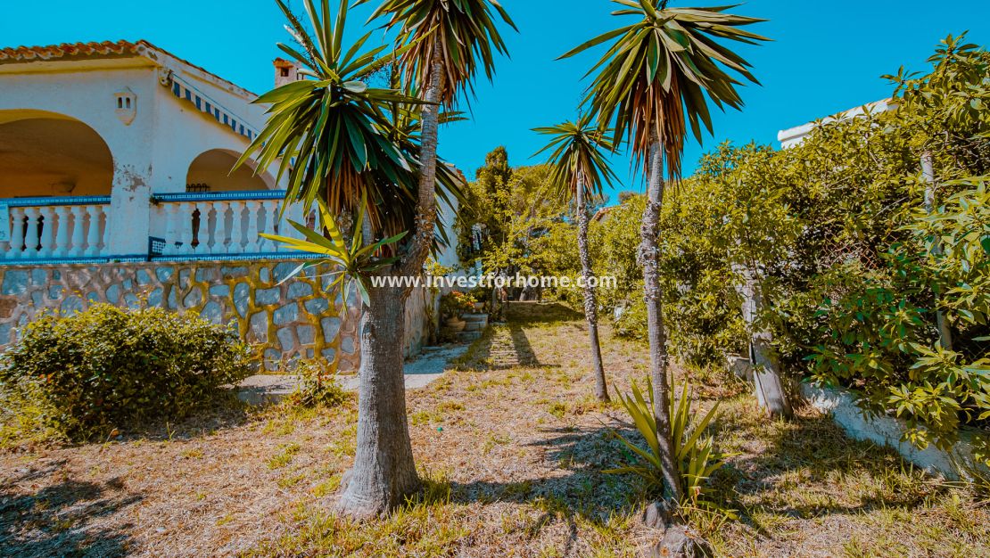 Sale - Villa - Orihuela Costa - Playa Flamenca