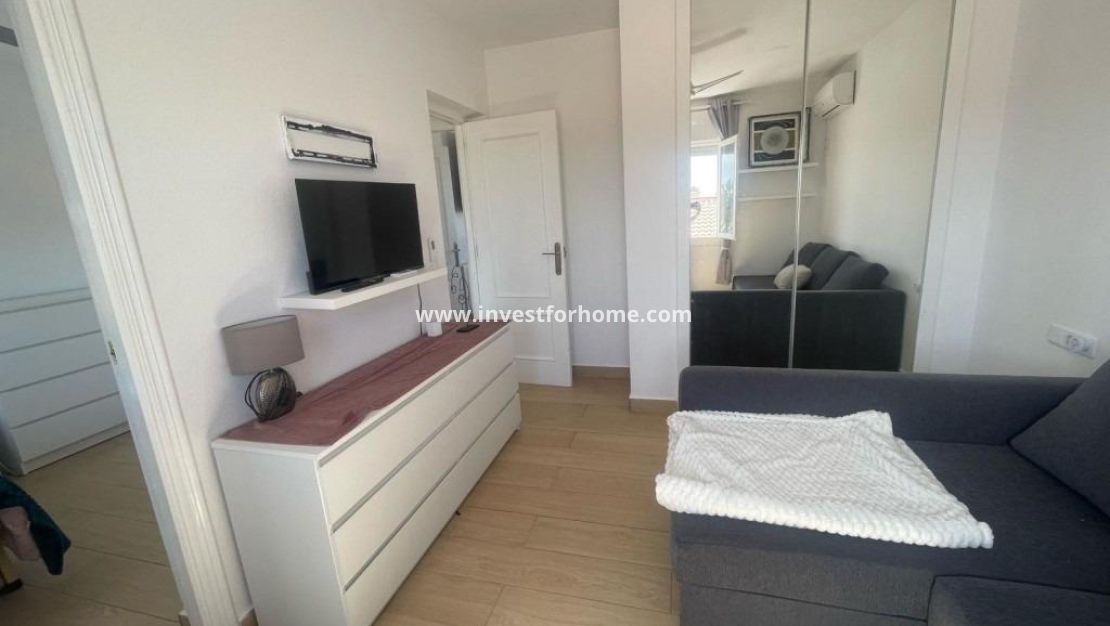 Sale - Villa - Orihuela Costa - Playa Flamenca