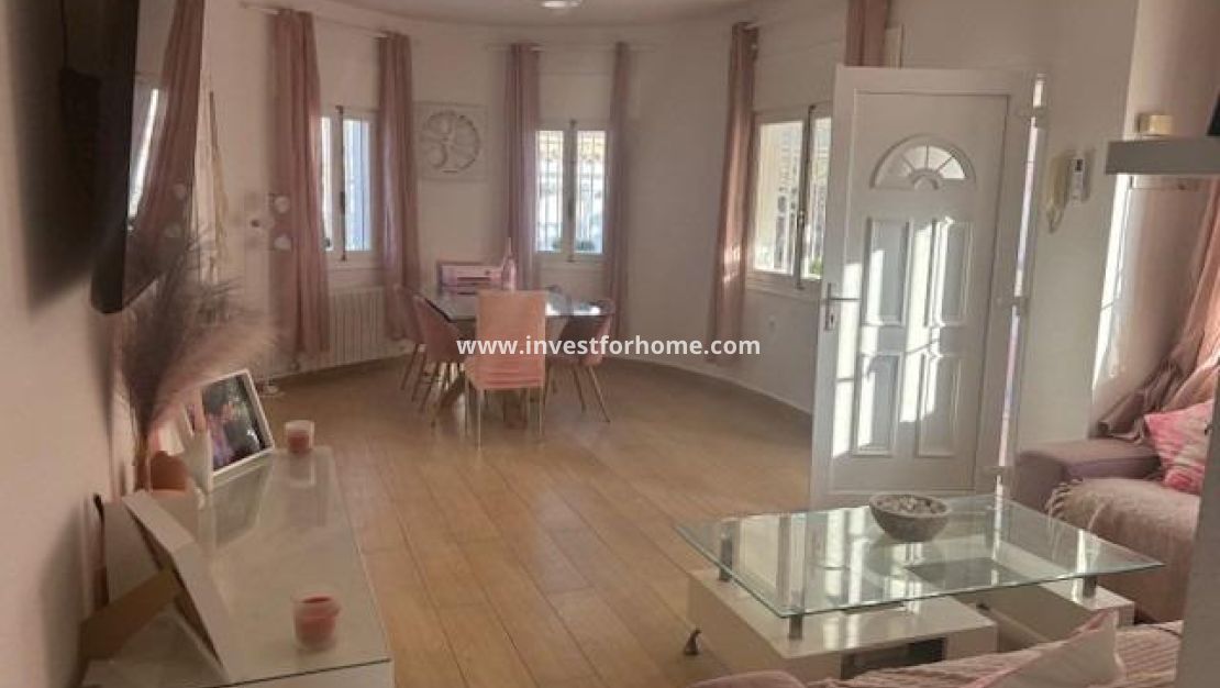 Sale - Villa - Orihuela Costa - Playa Flamenca