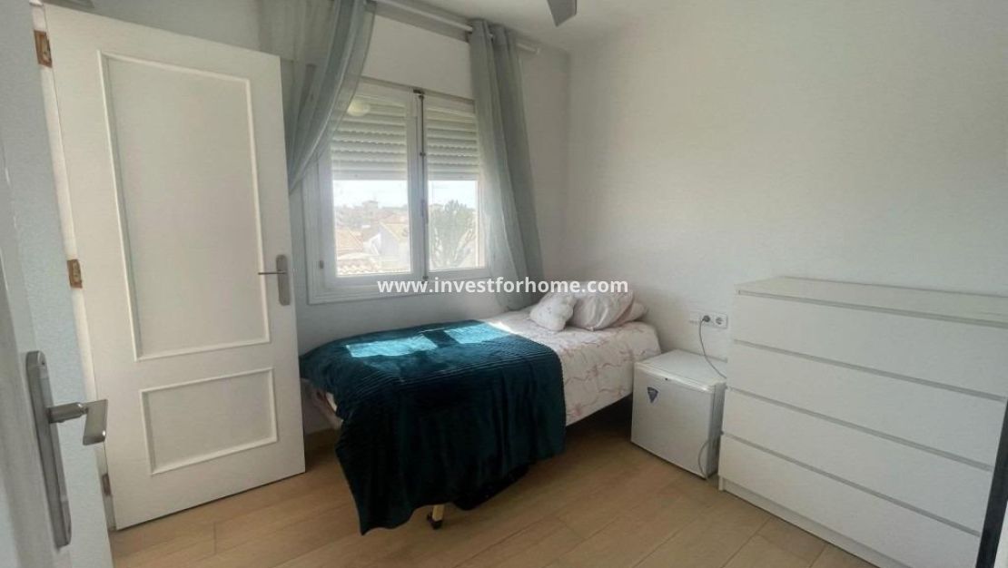 Sale - Villa - Orihuela Costa - Playa Flamenca