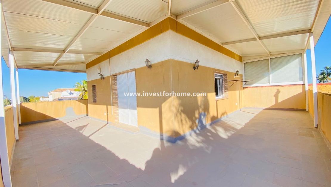 Sale - Villa - Orihuela Costa - Playa Flamenca