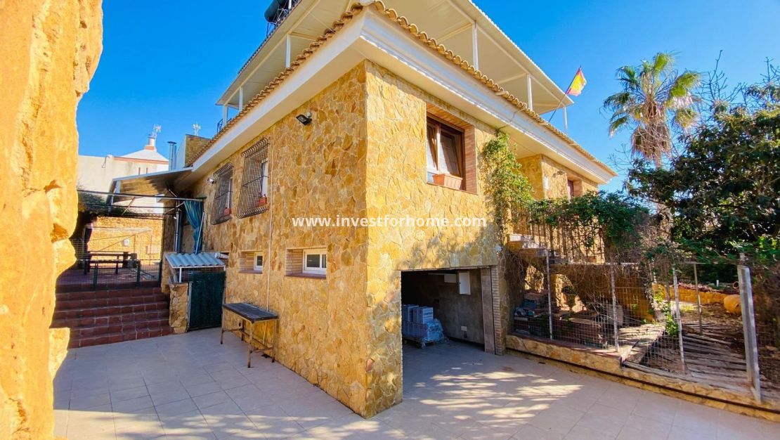 Sale - Villa - Orihuela Costa - Playa Flamenca