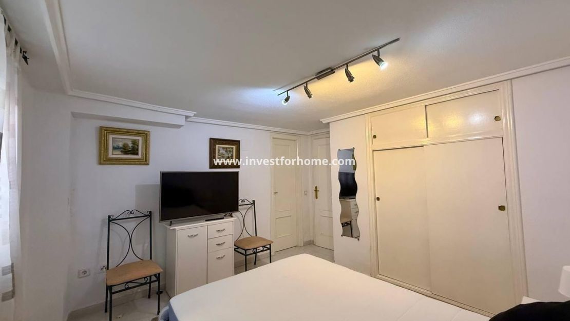 Sale - Villa - Orihuela Costa - Playa Flamenca
