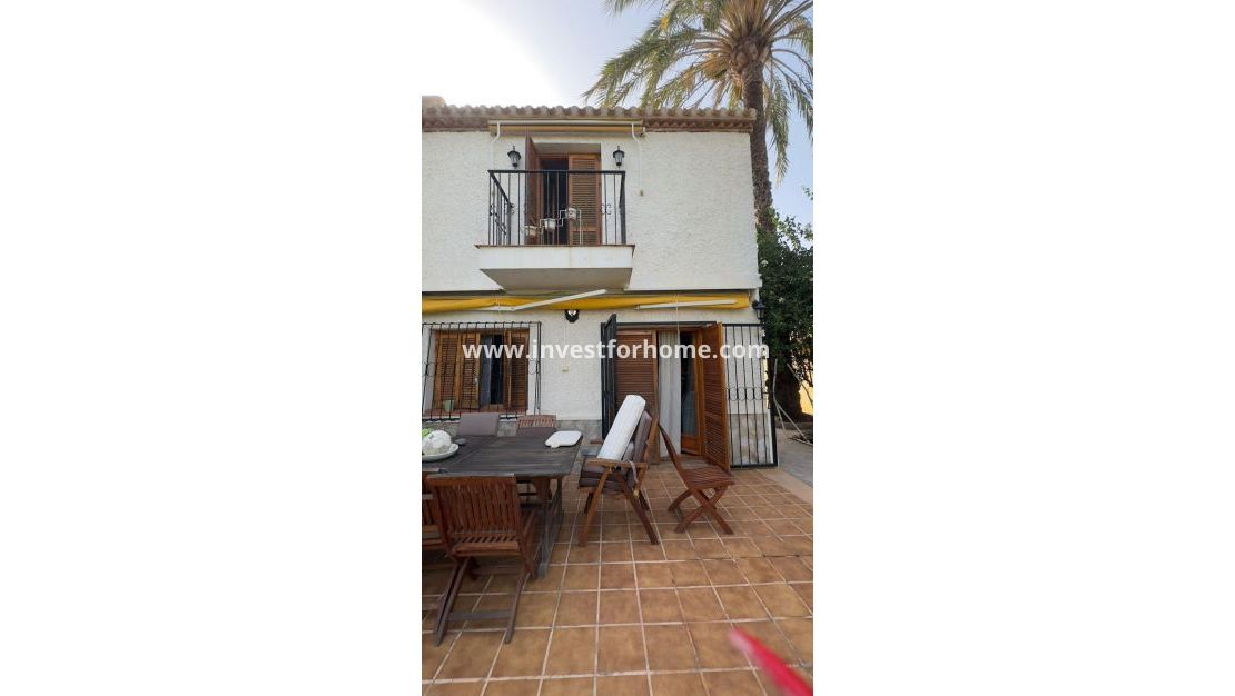 Sale - Villa - Orihuela Costa - Punta Prima