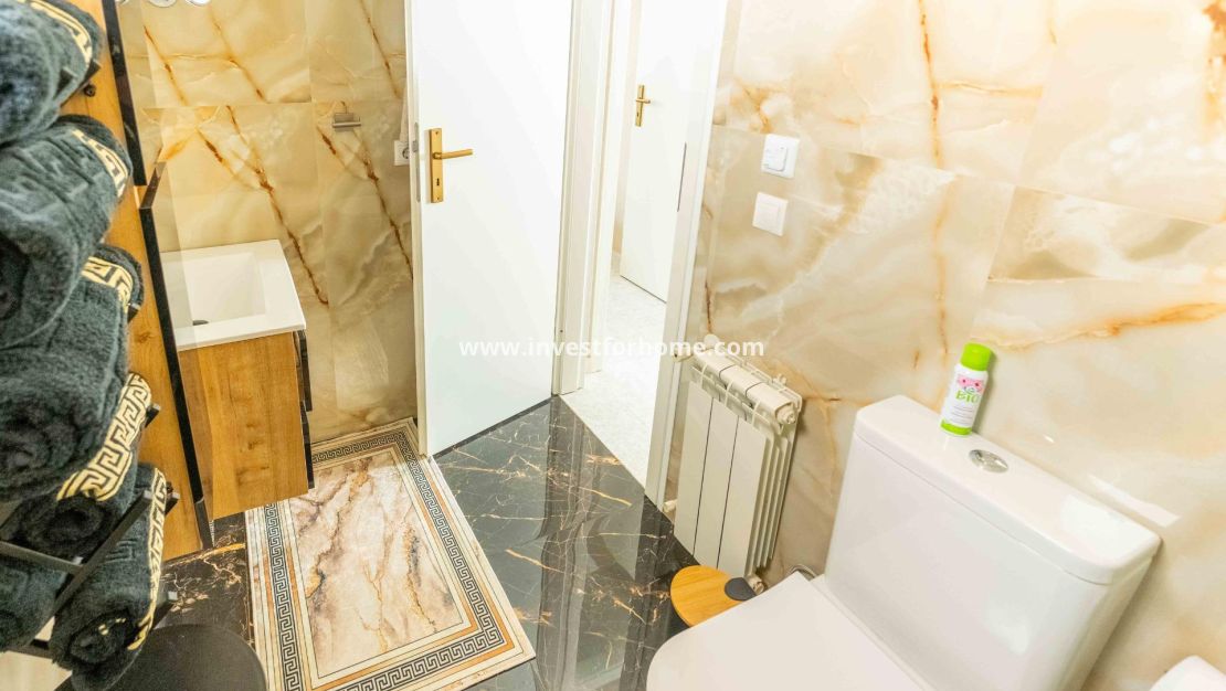 Sale - Villa - Orihuela Costa - Punta Prima