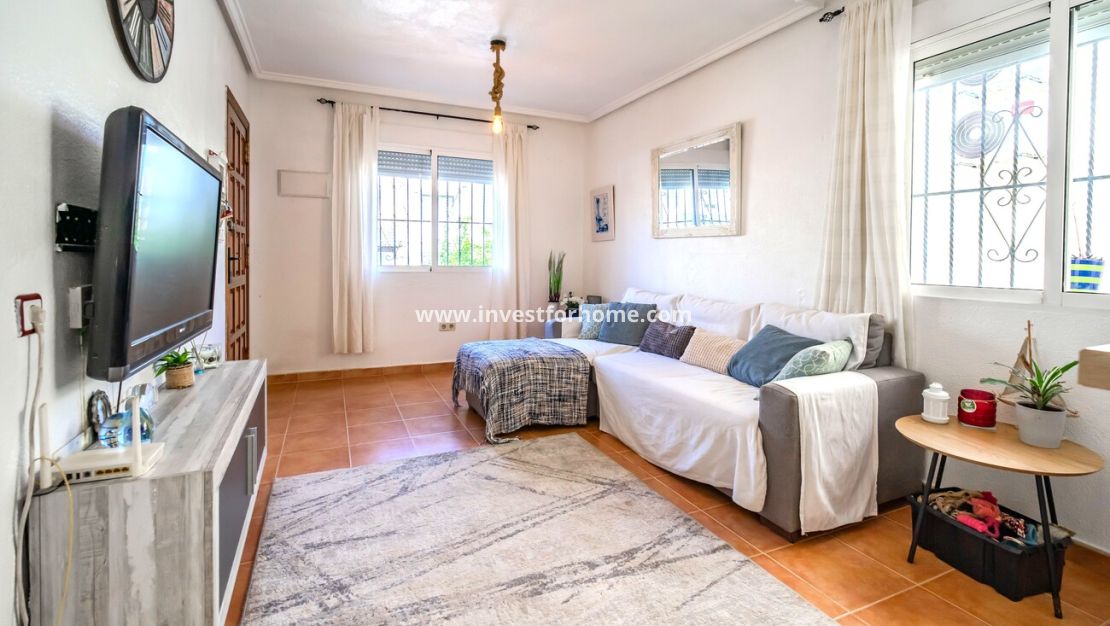 Sale - Villa - Orihuela Costa - Res Valle de los pinos