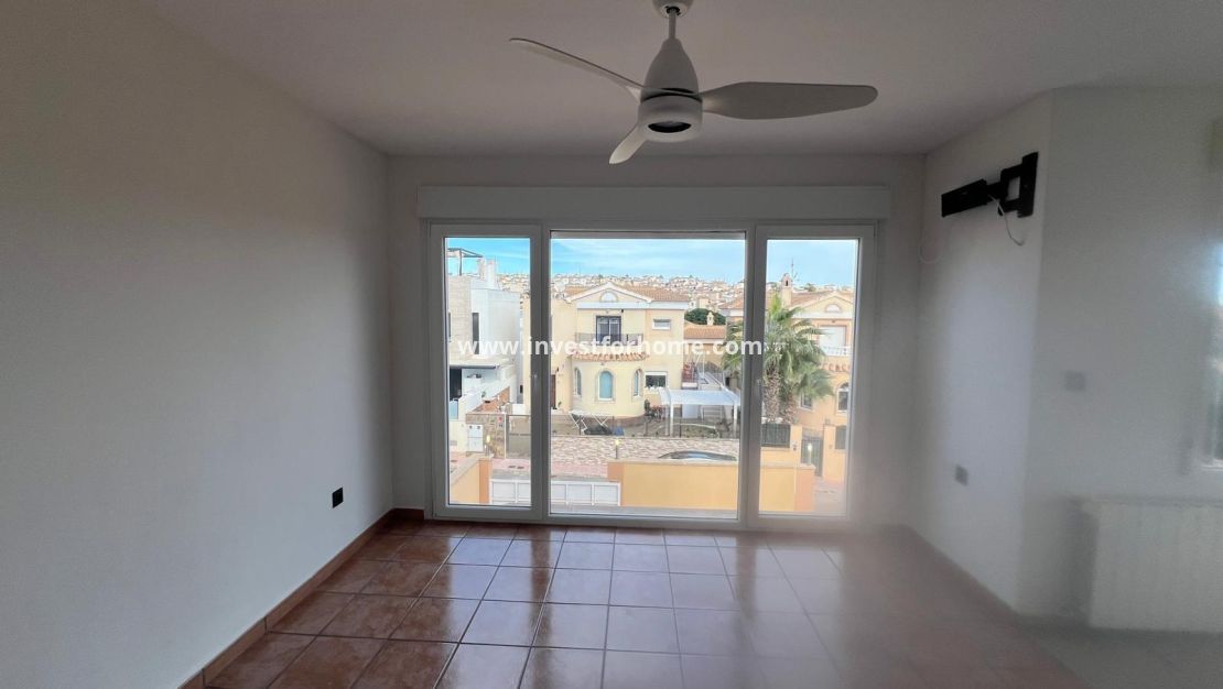 Sale - Villa - Orihuela Costa - Villamartín-las Filipinas