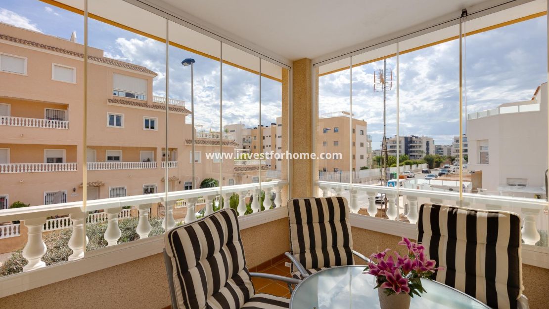 Sale - Villa - Orihuela Costa - Villamartín