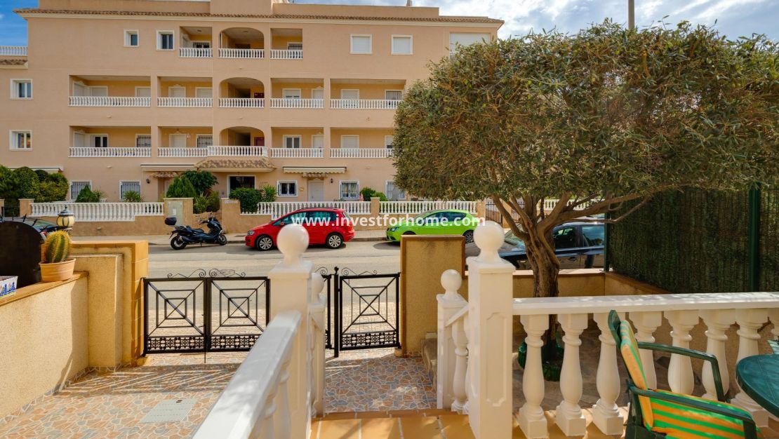 Sale - Villa - Orihuela Costa - Villamartín