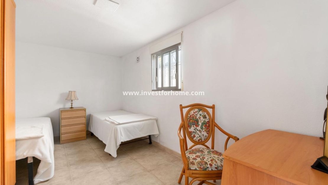 Sale - Villa - Orihuela Costa - Villamartín