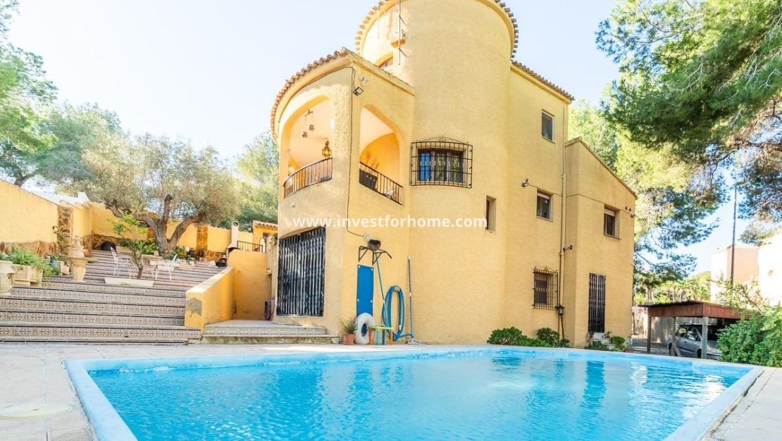 Sale - Villa - Orihuela Costa - Villamartín