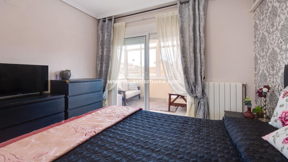 Sale - Villa - Orihuela Costa - Villamartín