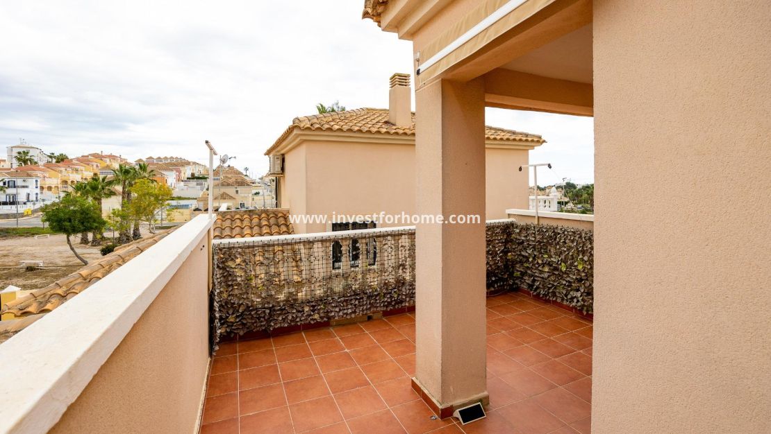 Sale - Villa - Orihuela Costa - Villamartín