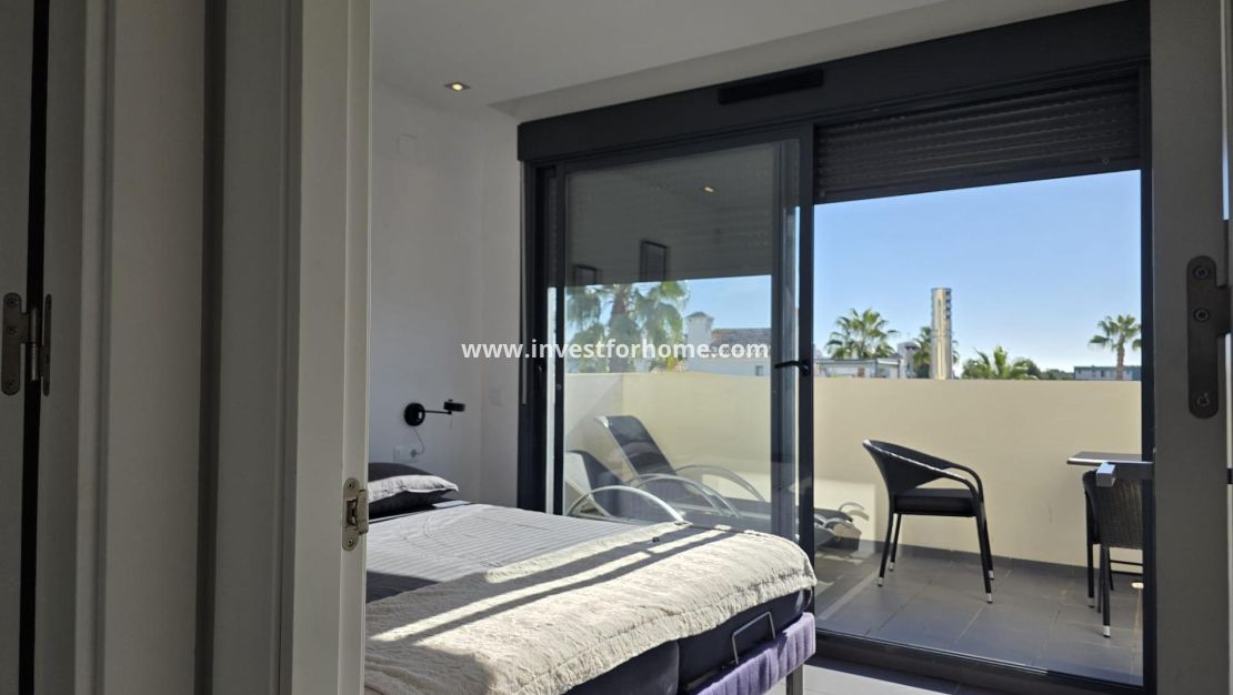 Sale - Villa - Orihuela Costa - Villamartín