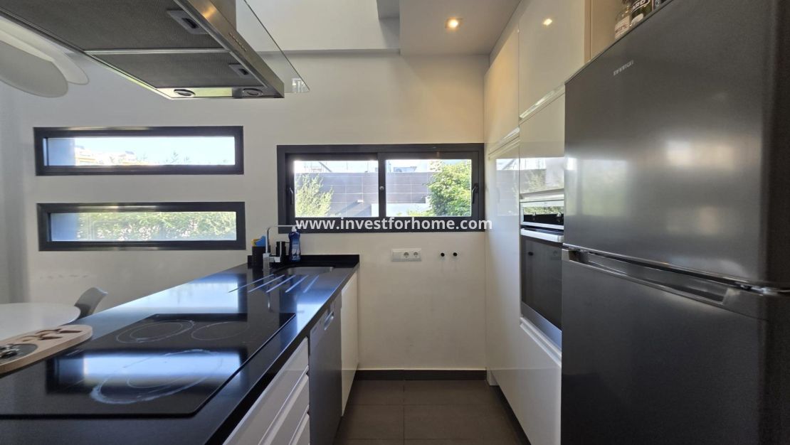 Sale - Villa - Orihuela Costa - Villamartín