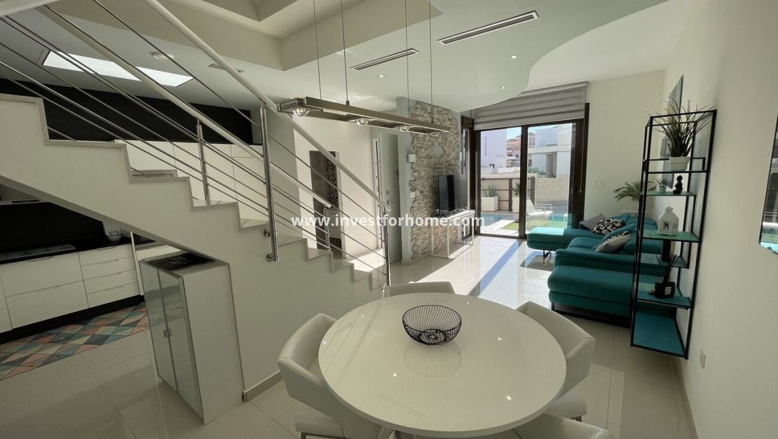 Sale - Villa - Orihuela Costa - Villamartin