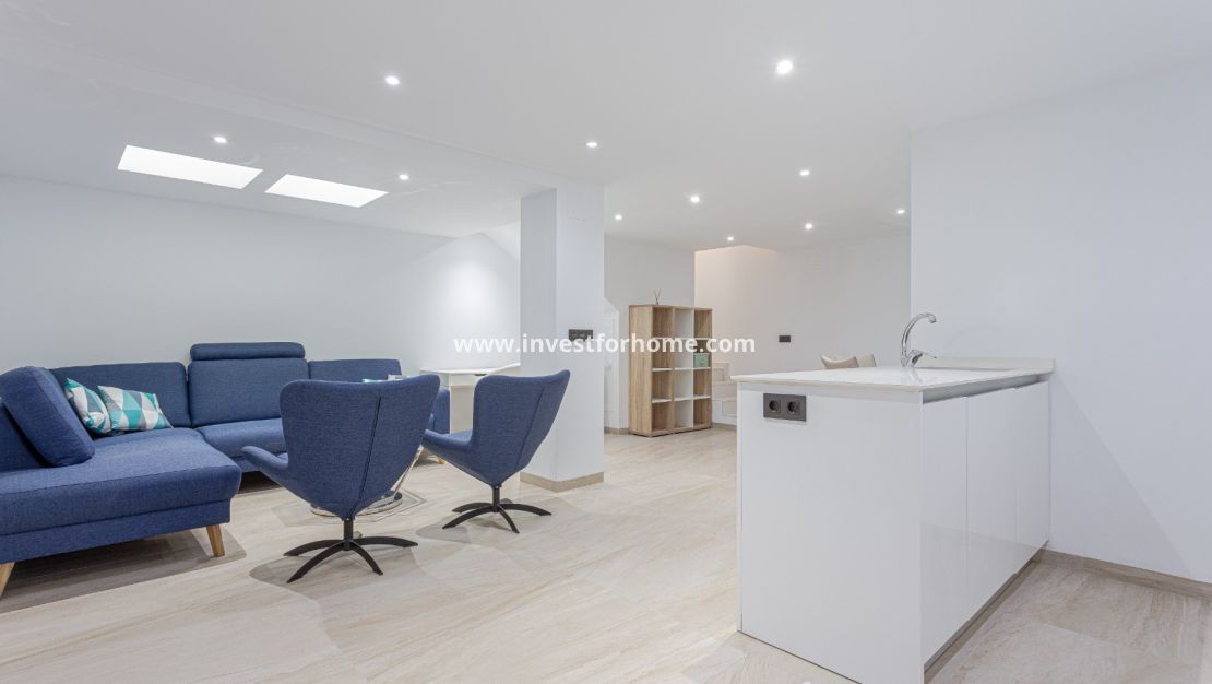 Sale - Villa - Orihuela Costa - Villamartín