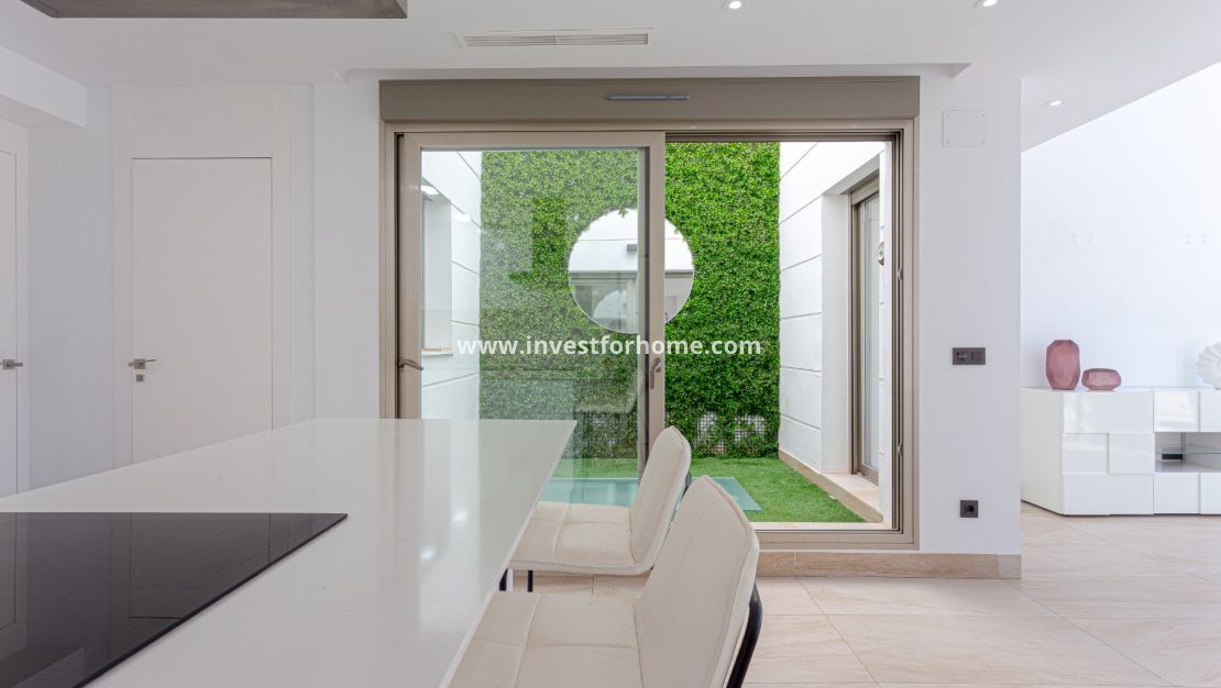 Sale - Villa - Orihuela Costa - Villamartín