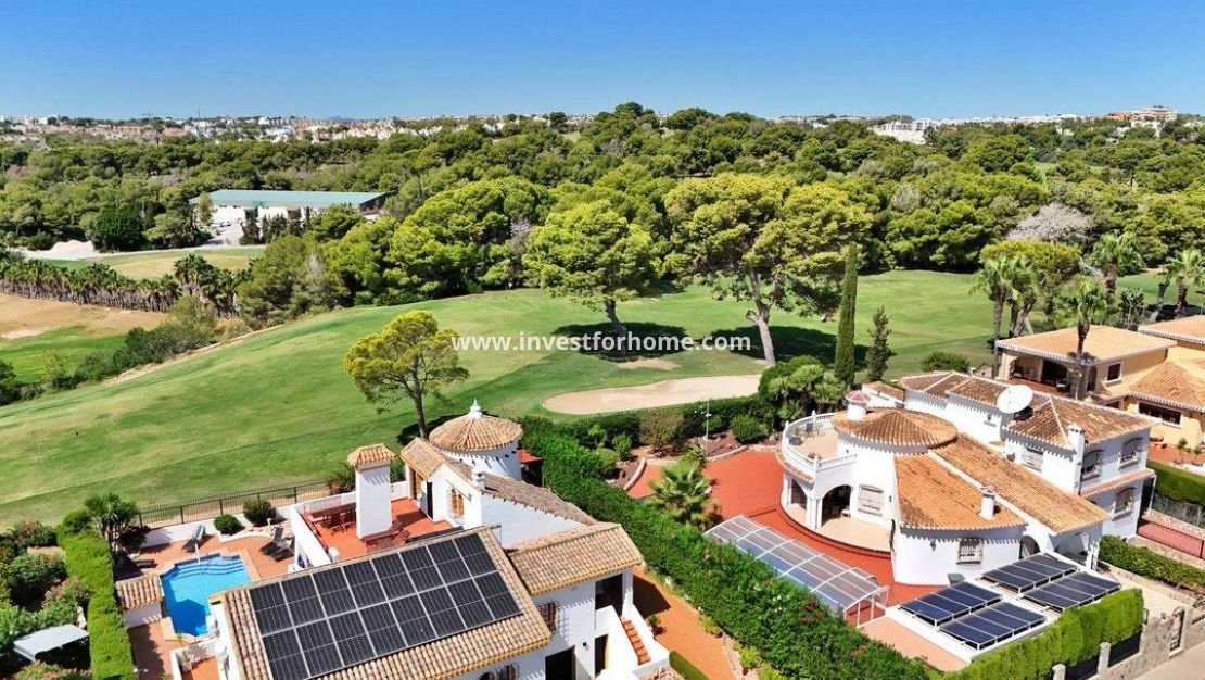 Sale - Villa - Orihuela Costa - Villamartín