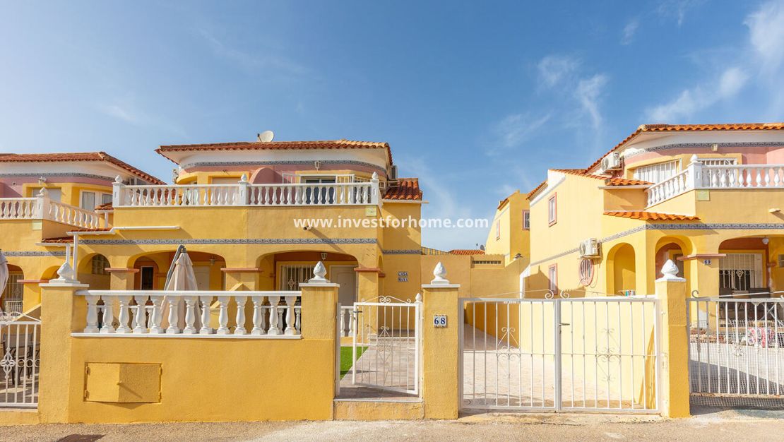 Sale - Villa - Orihuela Costa - Villamartín