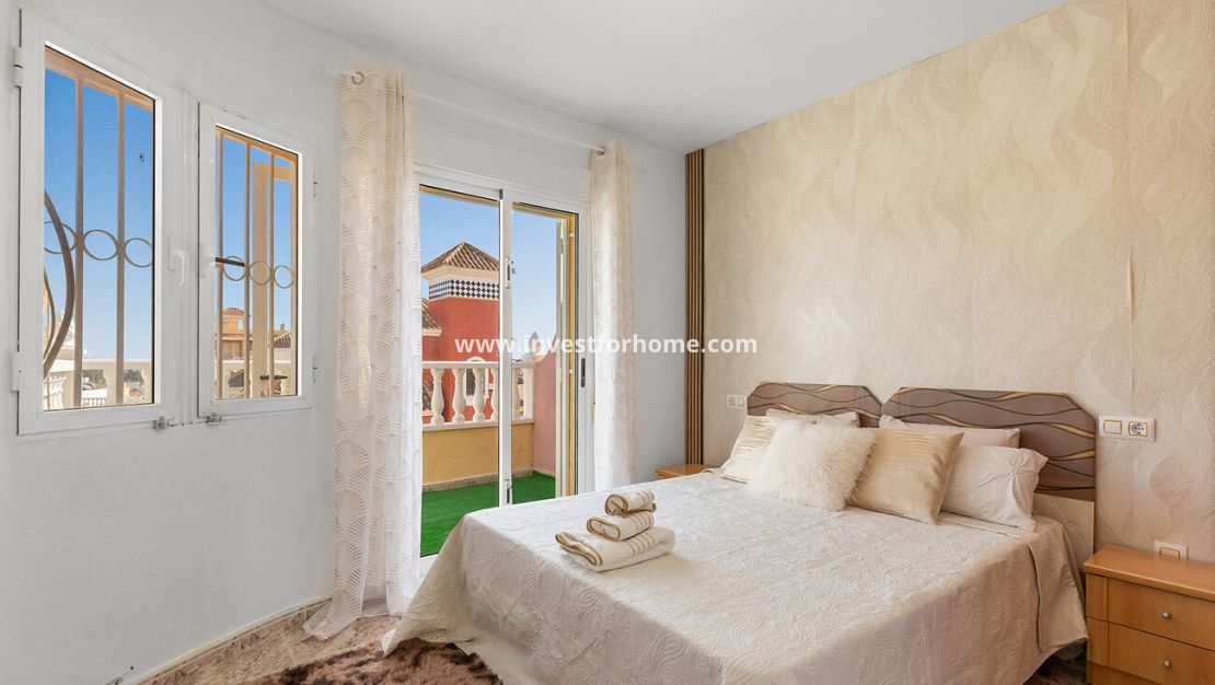 Sale - Villa - Orihuela Costa - Villamartín