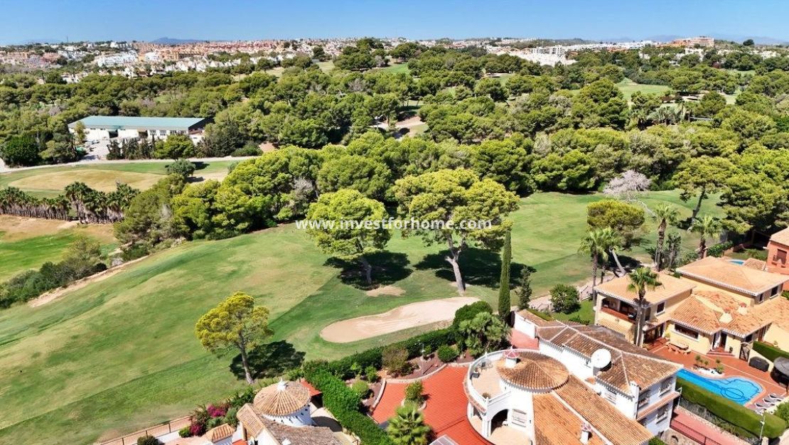 Sale - Villa - Orihuela Costa - Villamartín