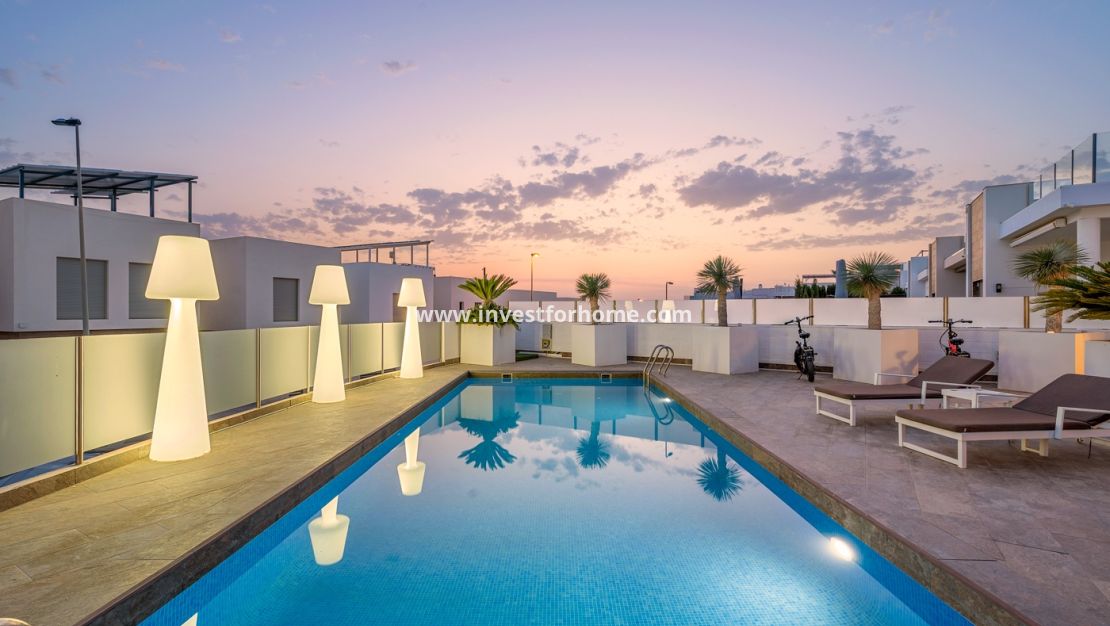Sale - Villa - Orihuela Costa - Villamartín