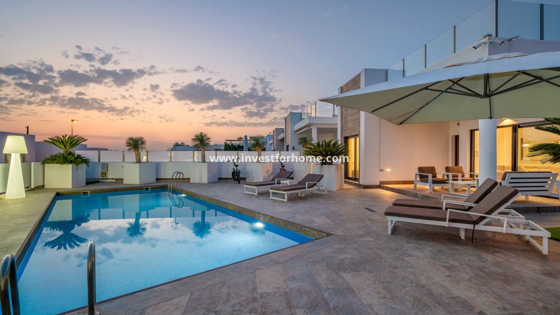 Sale - Villa - Orihuela Costa - Villamartín