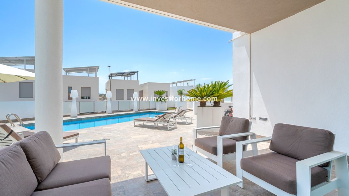 Sale - Villa - Orihuela Costa - Villamartín