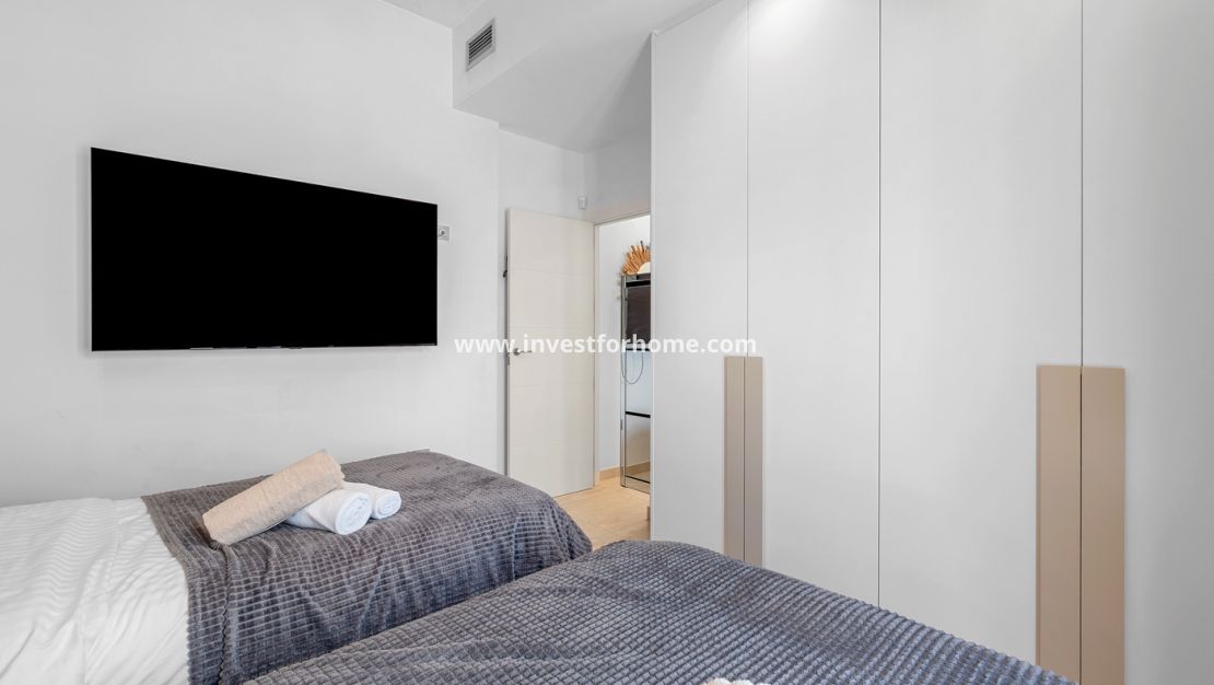 Sale - Villa - Orihuela Costa - Villamartín