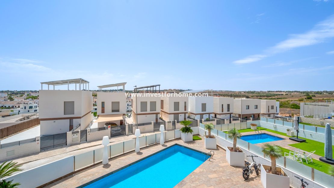 Sale - Villa - Orihuela Costa - Villamartín
