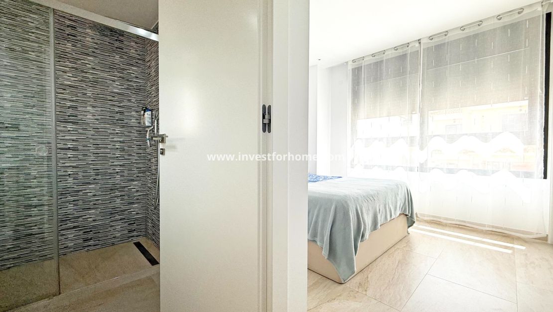 Sale - Villa - Orihuela Costa - Villamartín