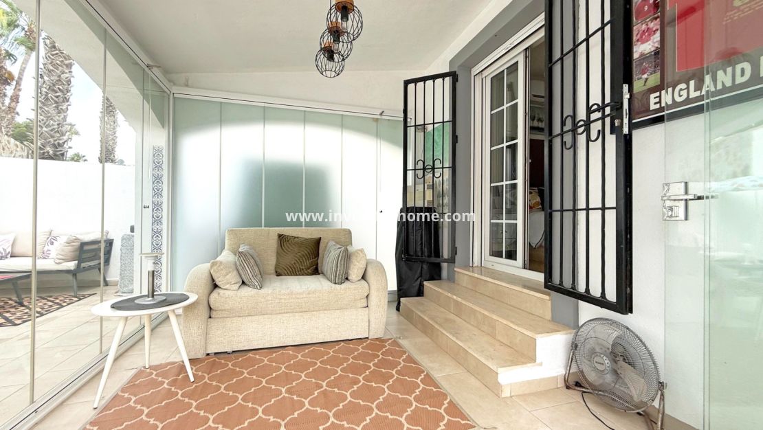 Sale - Villa - Orihuela Costa - Villamartín