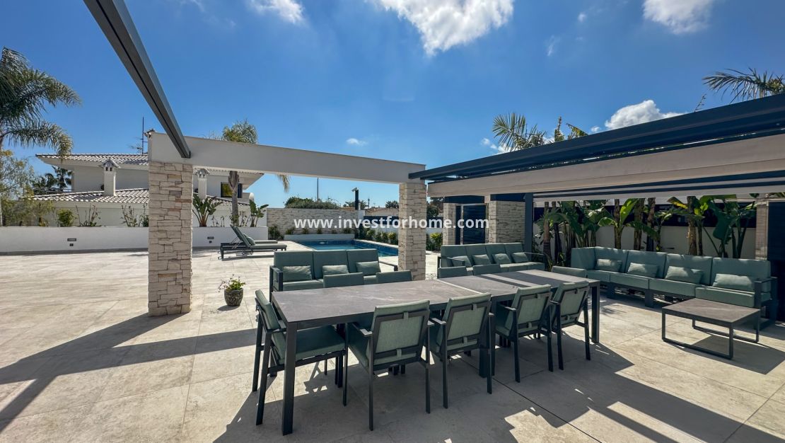 Sale - Villa - Orihuela Costa - Villamartín