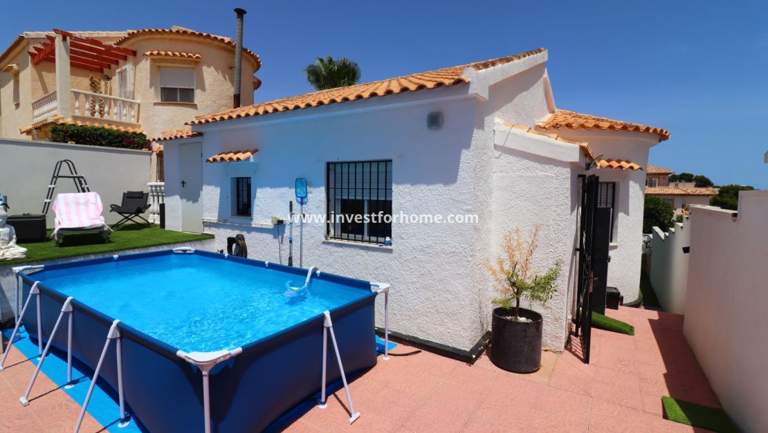 Sale - Villa - Orihuela Costa - Villamartín