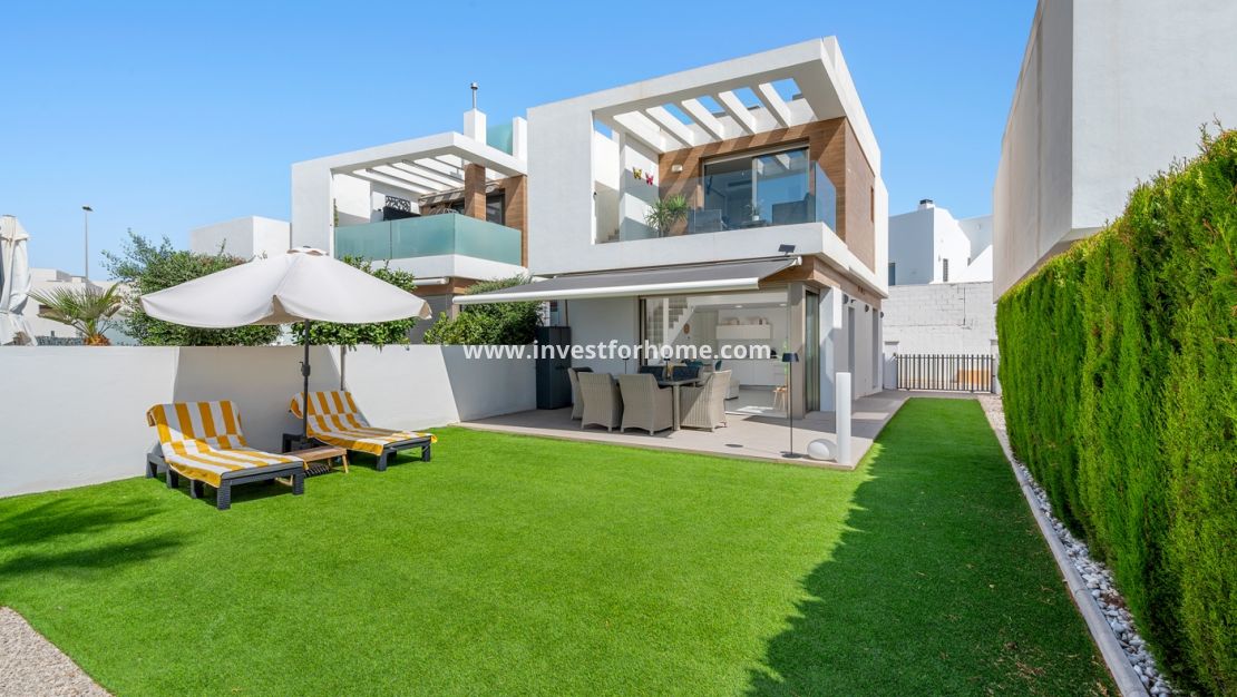 Sale - Villa - Orihuela Costa - Villamartín