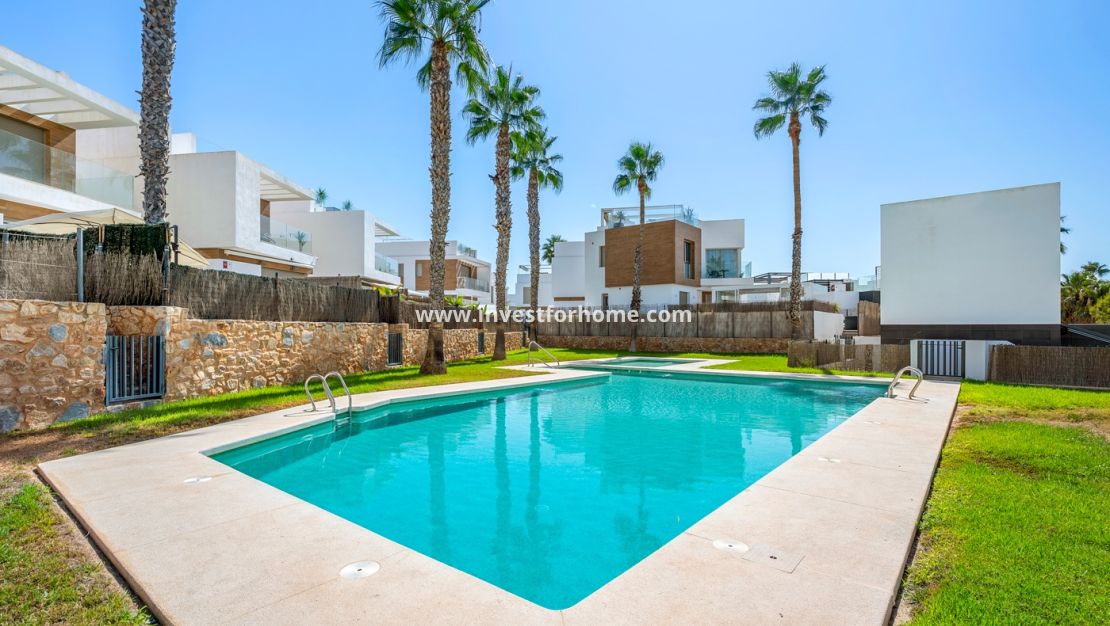 Sale - Villa - Orihuela Costa - Villamartín