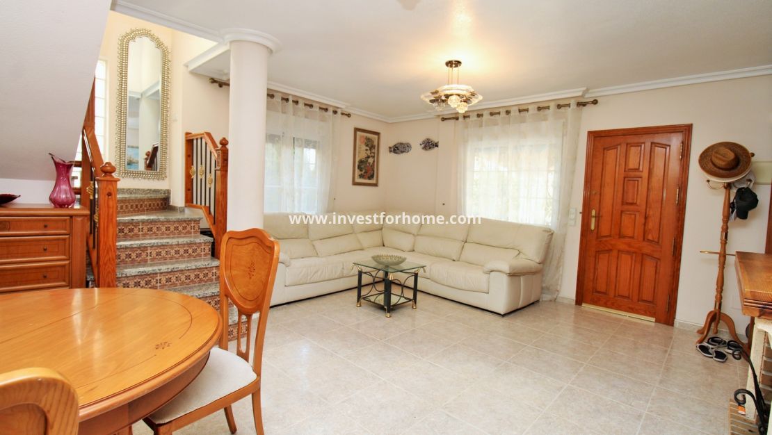 Sale - Villa - Orihuela Costa - Villamartín