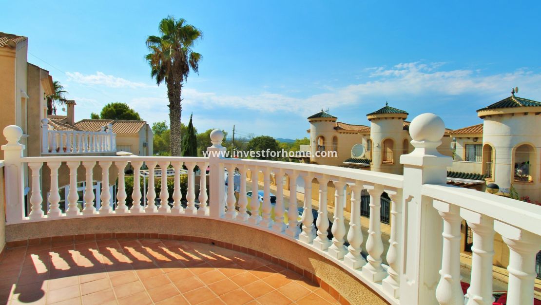 Sale - Villa - Orihuela Costa - Villamartín