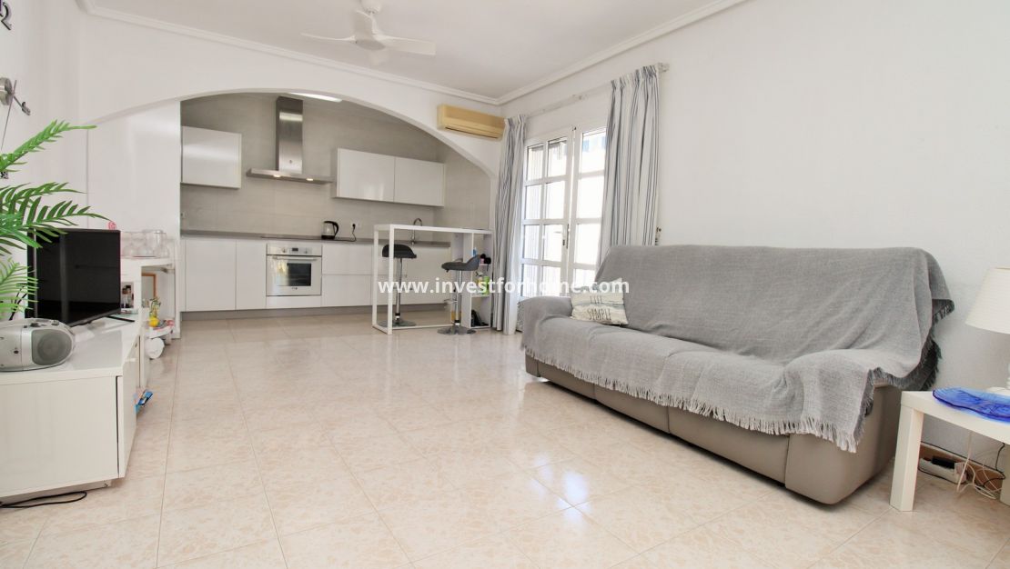 Sale - Villa - Orihuela Costa - Villamartín