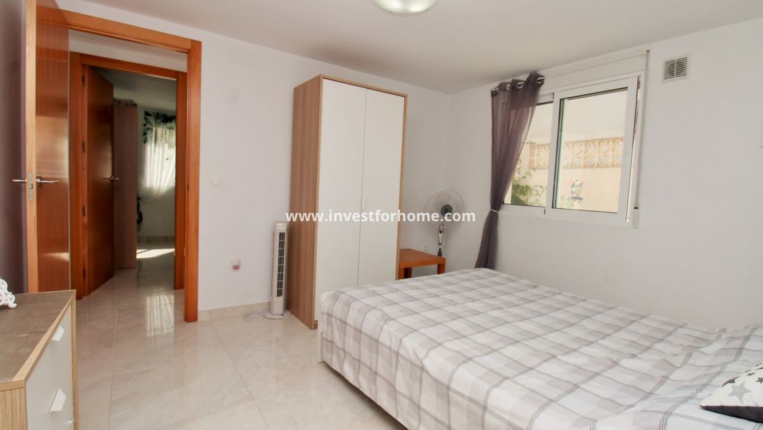 Sale - Villa - Orihuela Costa - Villamartín