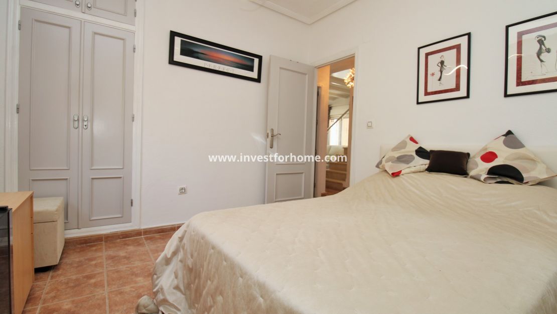 Sale - Villa - Orihuela Costa - Villamartín