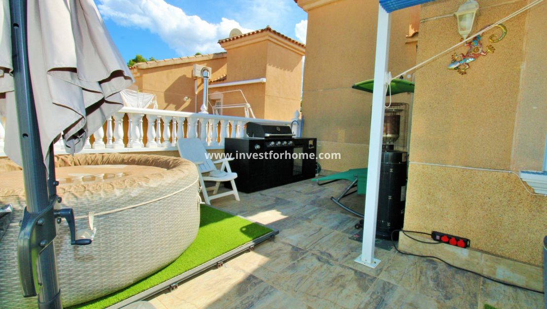 Sale - Villa - Orihuela Costa - Villamartín