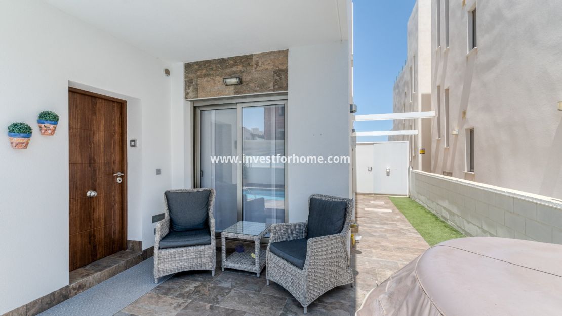Sale - Villa - Orihuela Costa - Villamartín