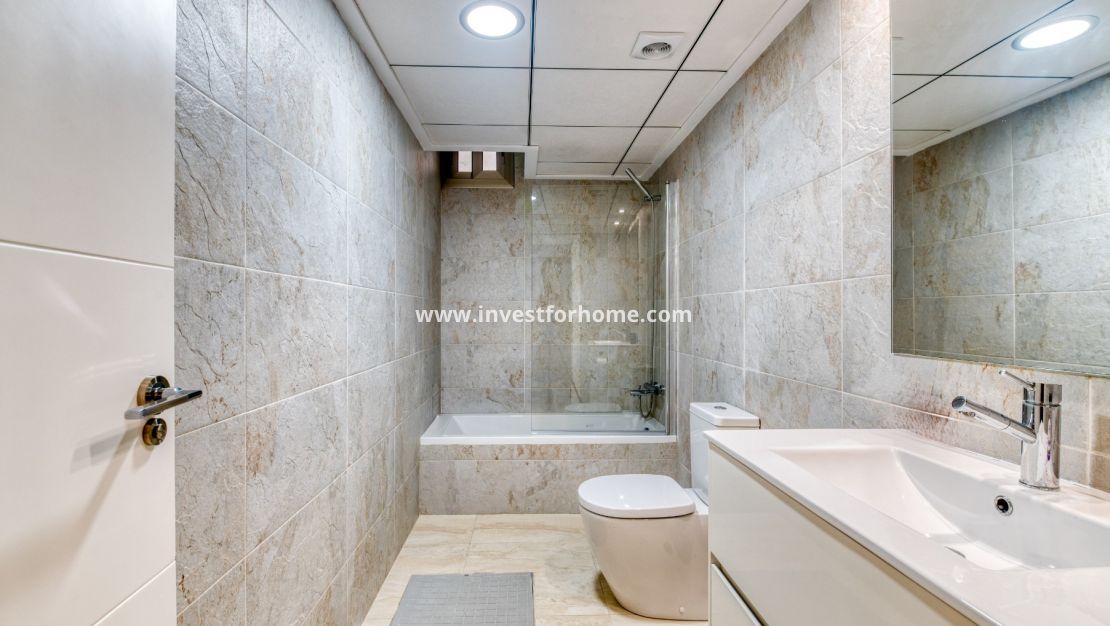 Sale - Villa - Orihuela Costa - Villamartín