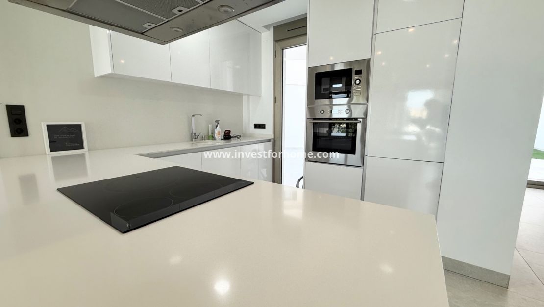 Sale - Villa - Orihuela Costa - Villamartín