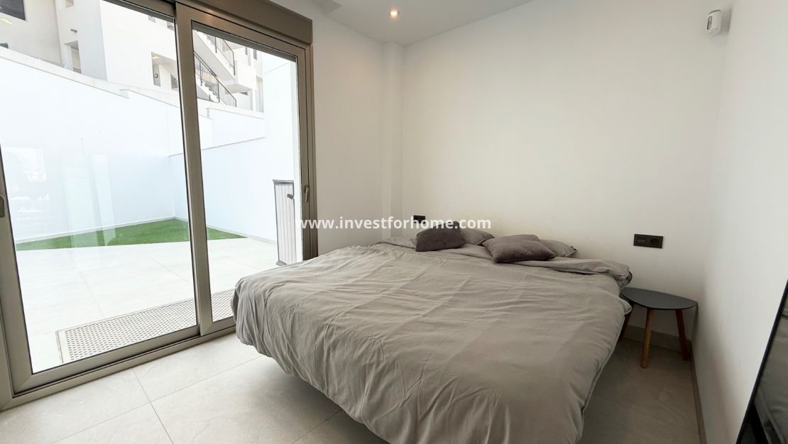 Sale - Villa - Orihuela Costa - Villamartín