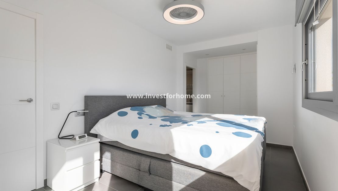 Sale - Villa - Orihuela Costa - Vistabella Golf